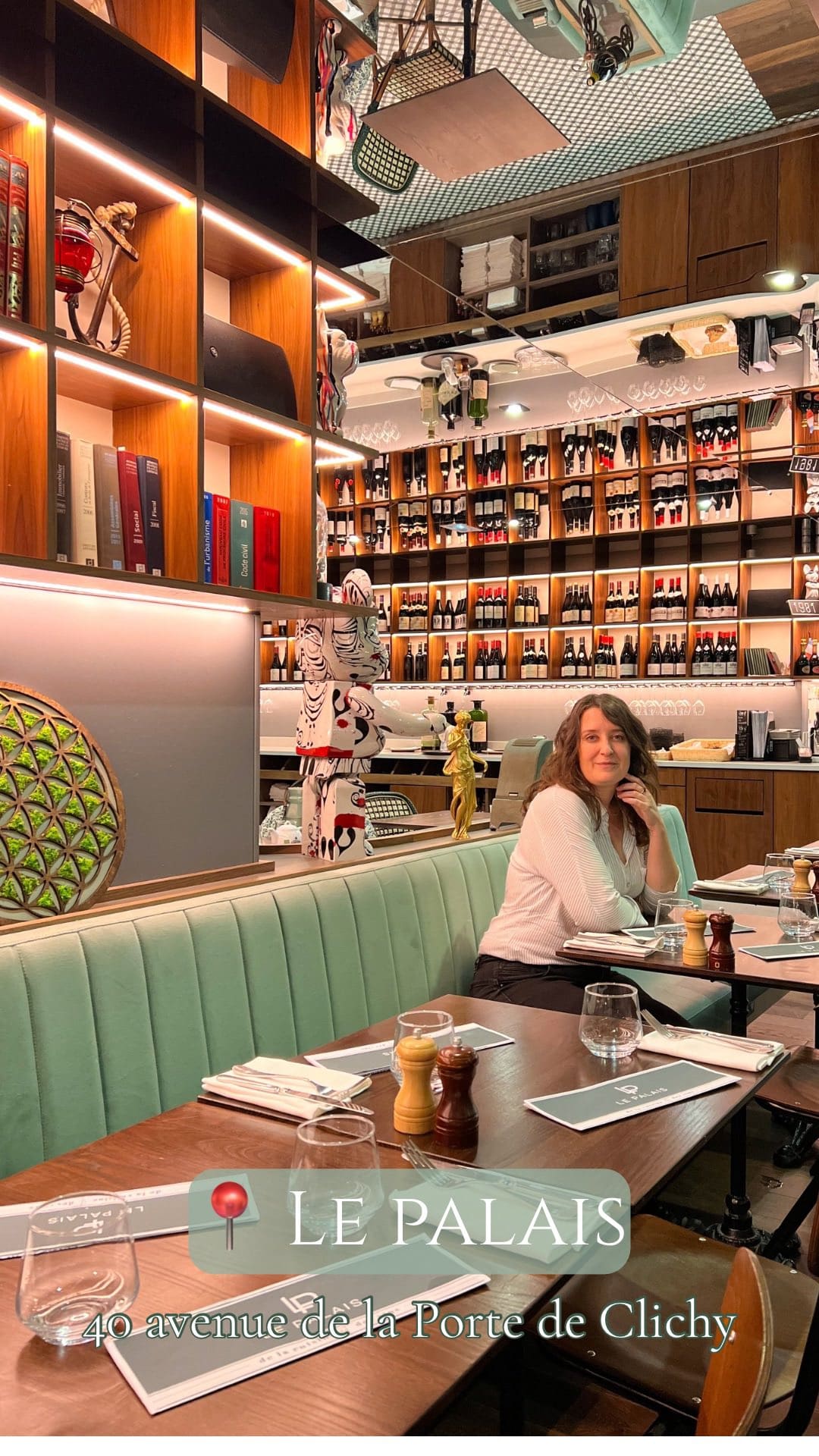 Tu cherches une bonne adresse dans le nord de Paris ?
J'ai trouvé le lieu idéal pour toi :
@lepalais.paris Porte de Clichy, situé juste en face du Palais de Justice.

La déco est canon, l'accueil et le service au top et la carte courte promet des produits de qualité !
On y mange super bien, j'ai vraiment beaucoup aimé 😋

Entrée plat ou plat dessert pour 34€
Entrée plat dessert à 42€

Foncez-y !
📍Le Palais 
40 avenue de la Porte de Clichy
75017 Paris 
Ouvert du lundi au dimanche 7h30-00h00.
Service continu de 12h30 à 22h30. 

L'abus d'alcool est dangereux pour la santé. À consommer avec modération.

#bonneadresseparis #parismaville #restaurantparis #foodlover #restoparis