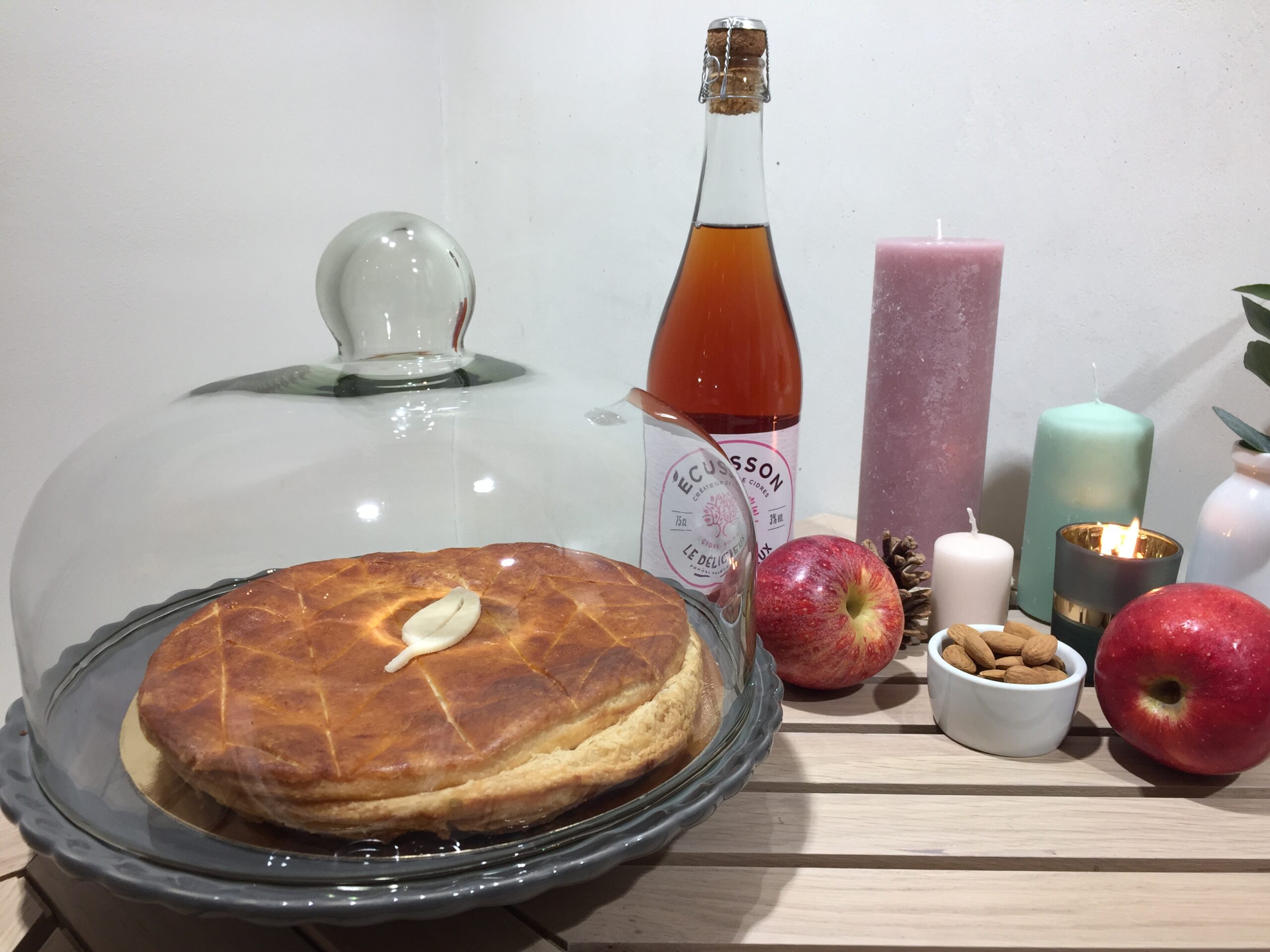 Helmut Newcake glutenfree epiphanie cidre ecusson