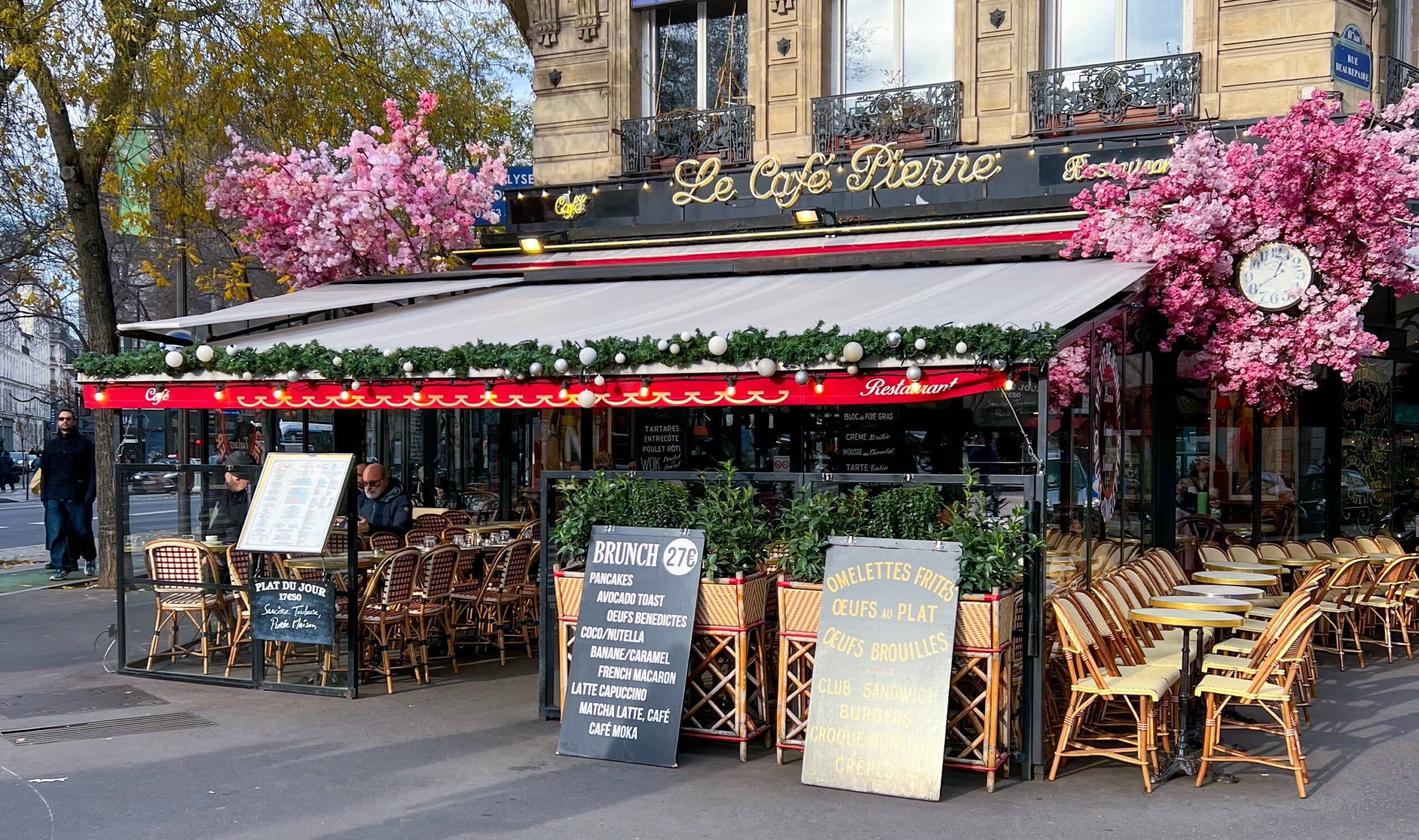 Le café Pierre République Paris