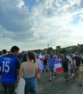 Coupe du monde les bleus champions 2018 Paris Champs Elysées Concorde Arc de Triomphe